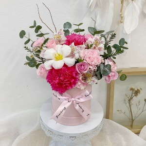 Pretty In Pink Affection Bloom Box (Petite) - 1