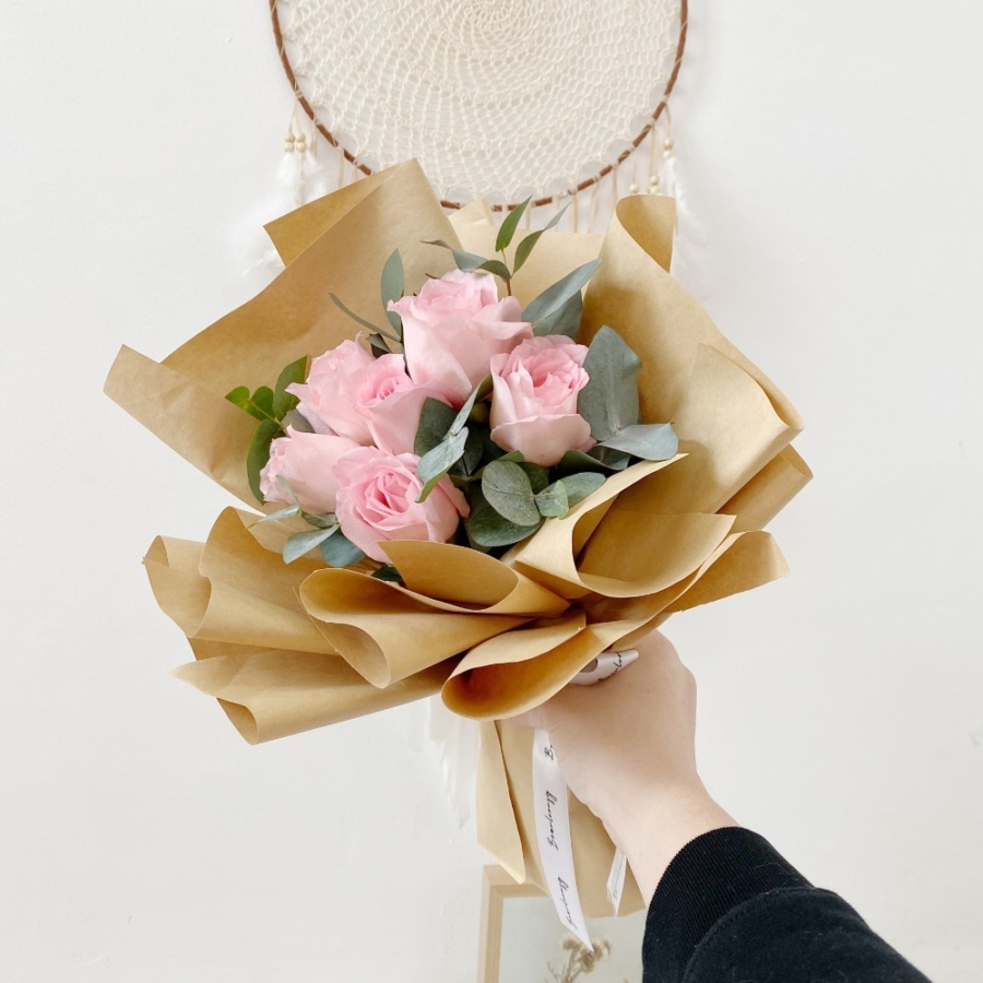 Pink Roses Bouquet