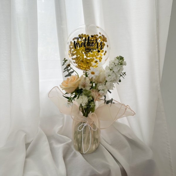 Blossom Jar (Ivory)