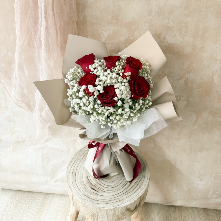 [Festive] Red Roses & Baby Breaths Bouquet