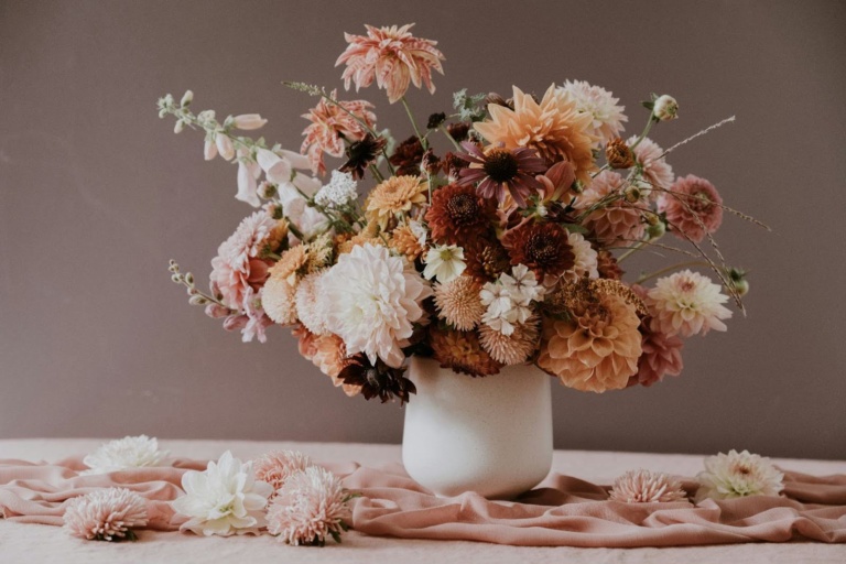 What To Do With Dried Flowers 24 Ways Of Repurposing Blooms