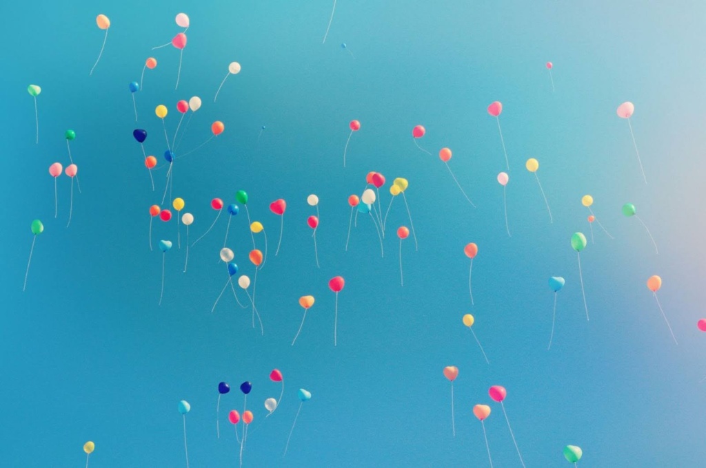 Why Do Helium Balloons Float And The Science Behind It | BearloonSG