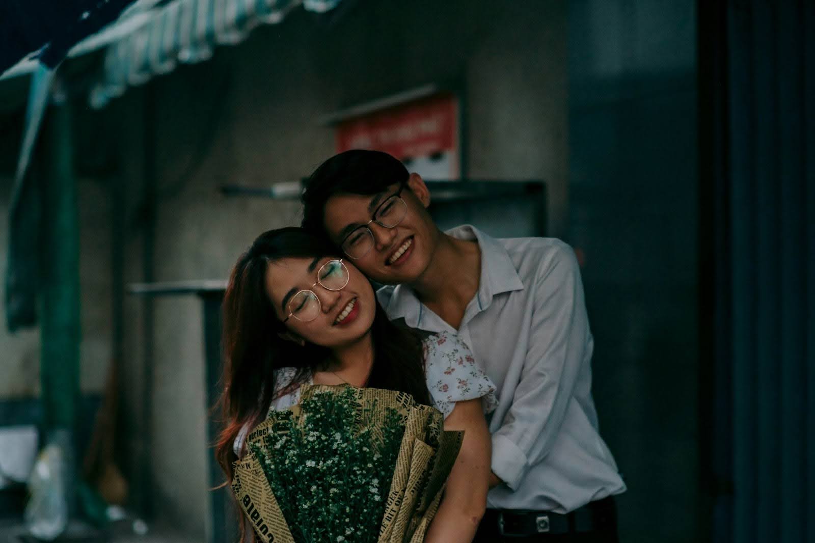 5 Perfect Flowers For A First Date That Are Not Roses