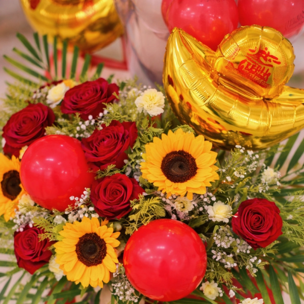 Radiant Prosperity Congratulation Stand