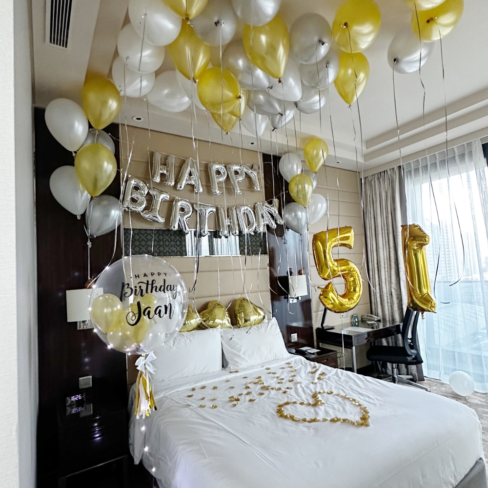Birthday balloon hotel decoration