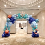 Under water theme balloon arch
